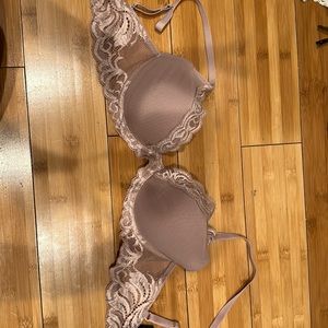 Natori feathers 32C blush color bra